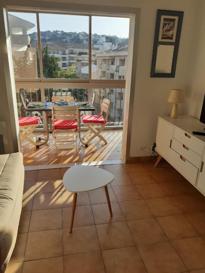 T1 Bis A 50 M De La Plage Sainte-Maxime Eksteriør bilde